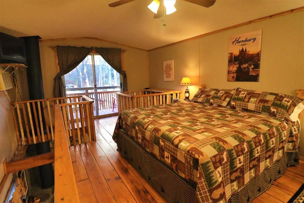 Oktoberfest Themed Cabin In Woods Stream #14 Helen Exterior photo